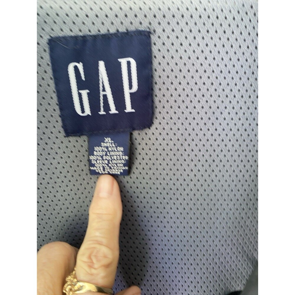 Gap Light Jacket - Picture 2 of 6